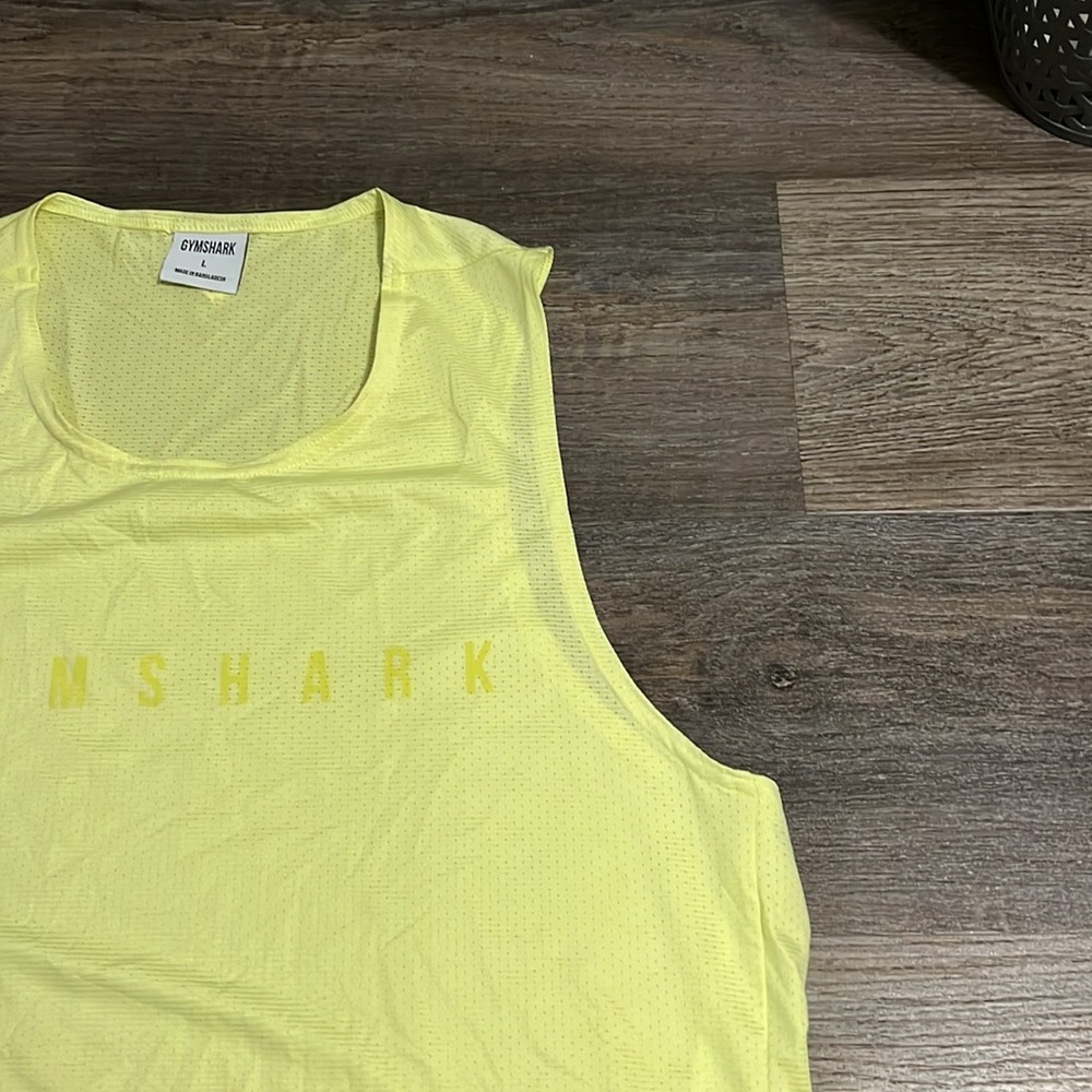 Gymshark Yellow Lightweight Mesh Men’s Athletic Tank Top Large - Picture 13 of 14